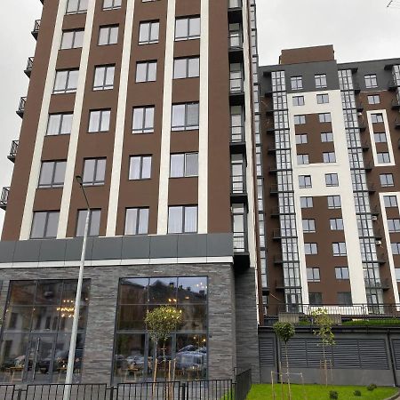 Люкс Апартаменти В Жк Театральному.Центр Міста Rivne Ngoại thất bức ảnh