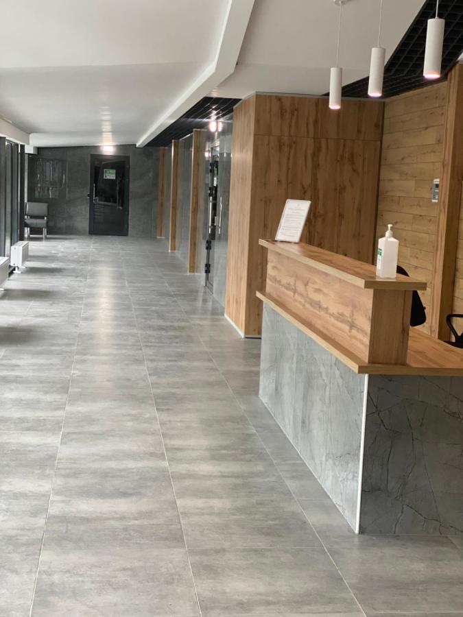 Люкс Апартаменти В Жк Театральному.Центр Міста Rivne Ngoại thất bức ảnh